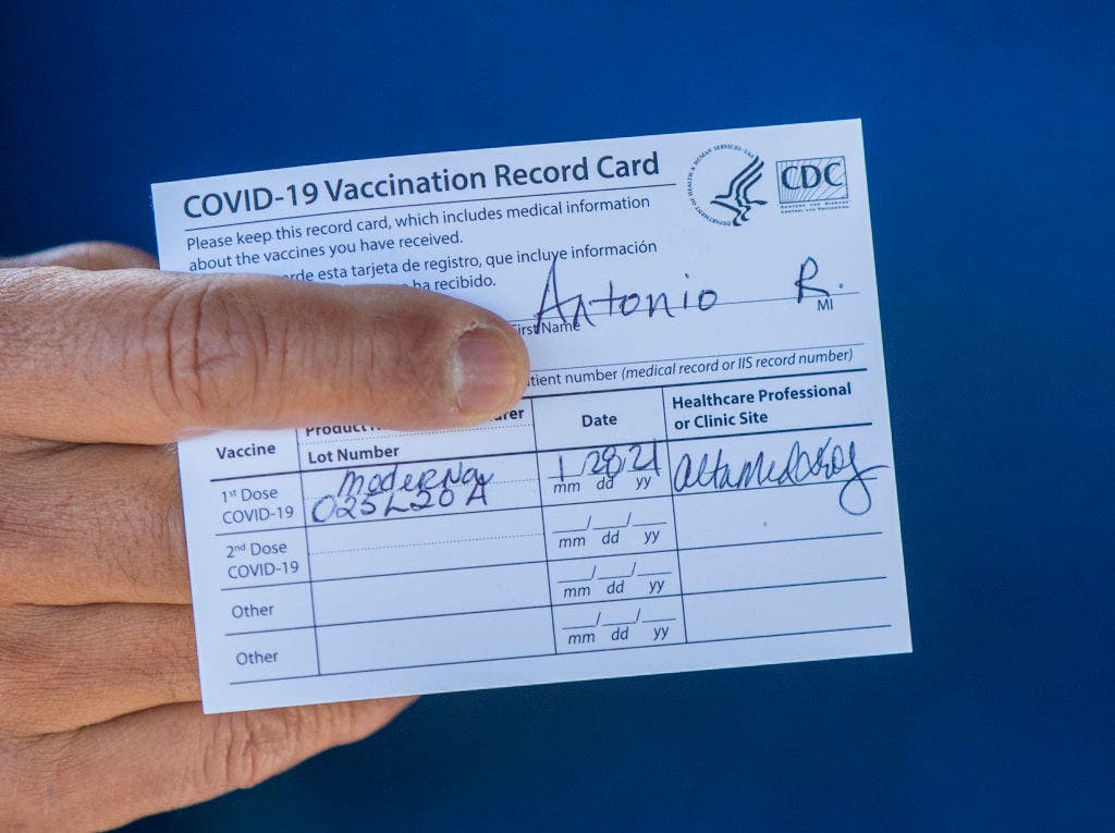 CDC has stopped printing COVID-19 vaccination cards