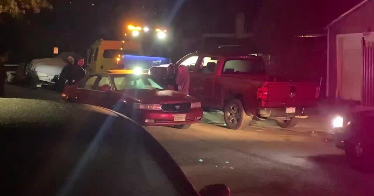 Oakland officer struck by car while investigating stolen truck | KTVU FOX 2