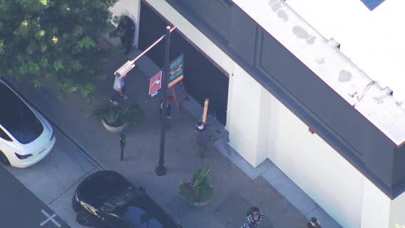 Stolen Land Rover smashes into Walnut Creek Louis Vuitton in botched burglary, police say