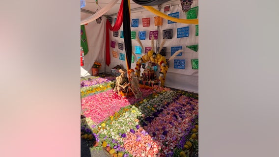 Thousands attend Dia de los Muertos festival in Oakland
