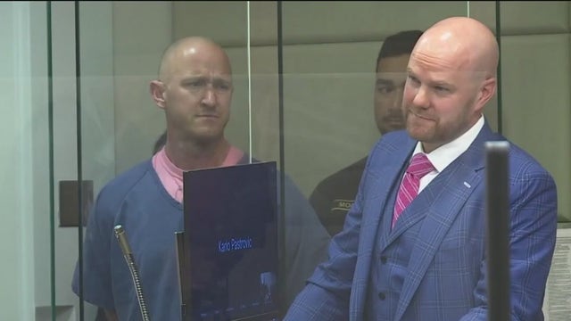 3 passengers sue after off-duty Pleasant Hill pilot accused of trying to cut engines mid-flight