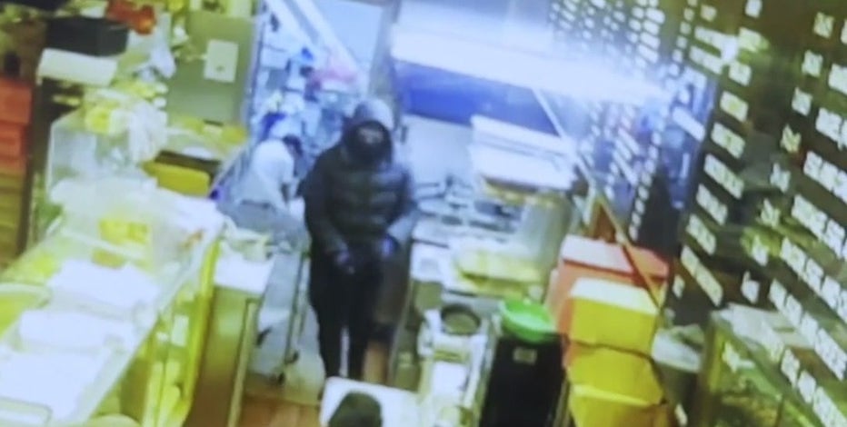 San Francisco police seize guns, arrest 2 robbery crew members