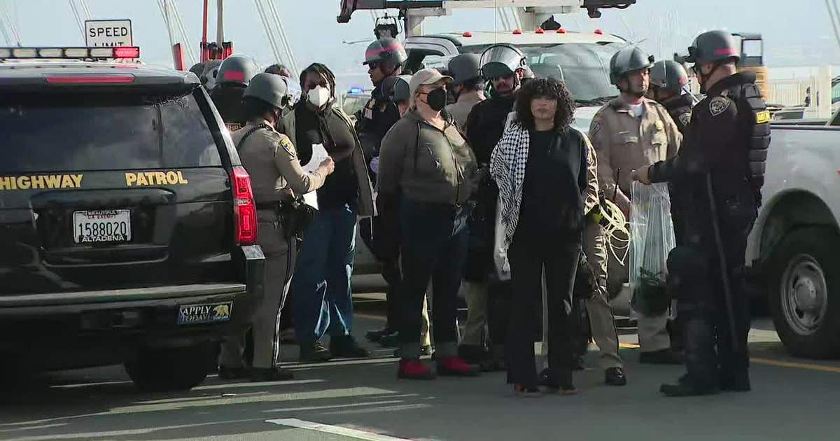 Pro-Palestine protesters shut down Bay Bridge | KTVU FOX 2