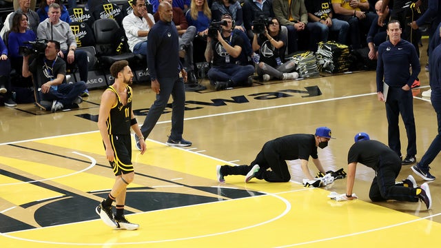 Green ejected for headlock, Thompson, McDaniel tossed after scuffle in Timberwolves-Warriors game