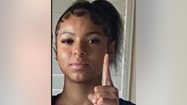 Oakland police seek public's help finding missing 14-year-old girl