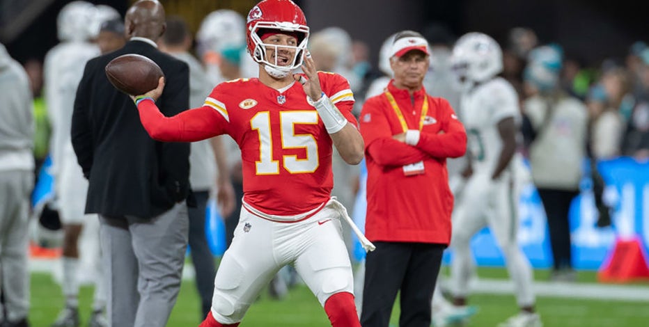 Patrick Mahomes says he wears same pair of red underwear every