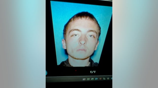 Shelter in place lifted as Berkeley police look for double stabbing suspect