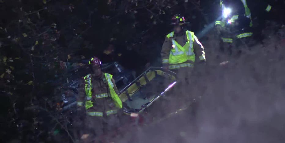 3 killed, 5 injured near Pleasanton after driver says his tire blew out: CHP