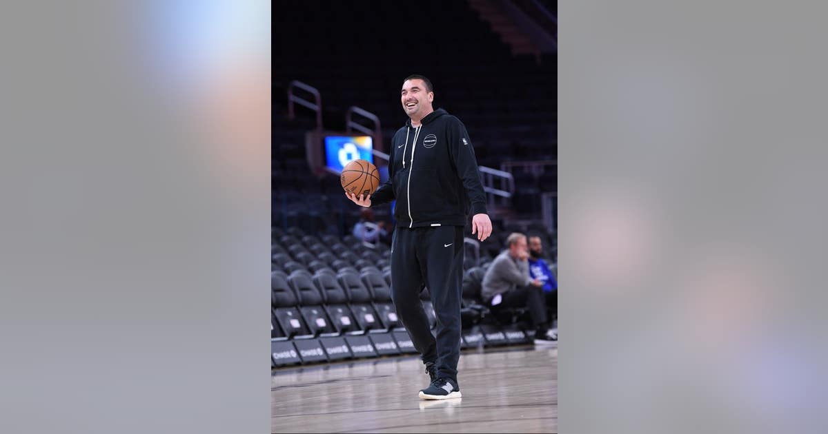Warriors tribute 'Deki' in first game back on court | KTVU FOX 2