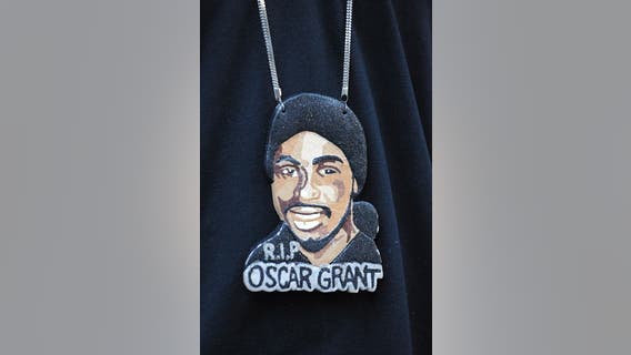 Alameda Co. D.A. returns Oscar Grant's phones to his mother