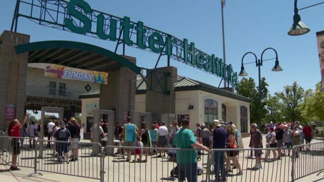 Oakland A's explore Sacramento as temporary home: report