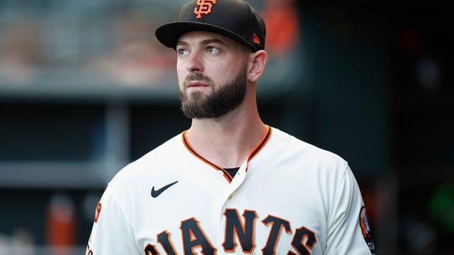 Giants acquire Robbie Ray in trade with Mariners