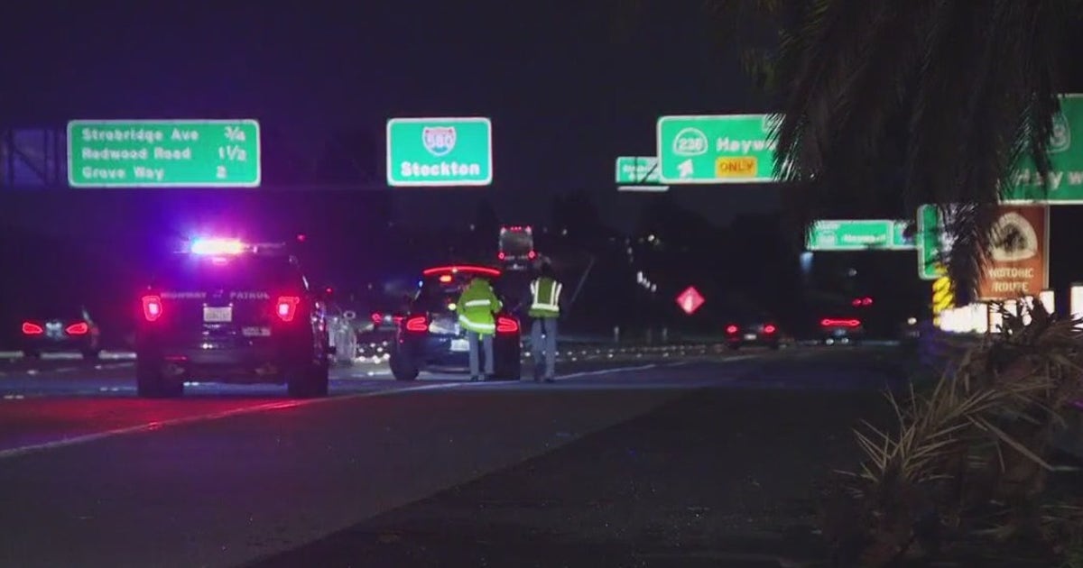 Pedestrian fatally struck on I-580 Monday evening | KTVU FOX 2