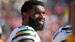 Julius Peppers headlines a defensive-focused Pro Football Hall of Fame class
