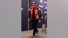 Here's what 49ers power couple Kyle Juszczyk and Kristin wore to the Super Bowl