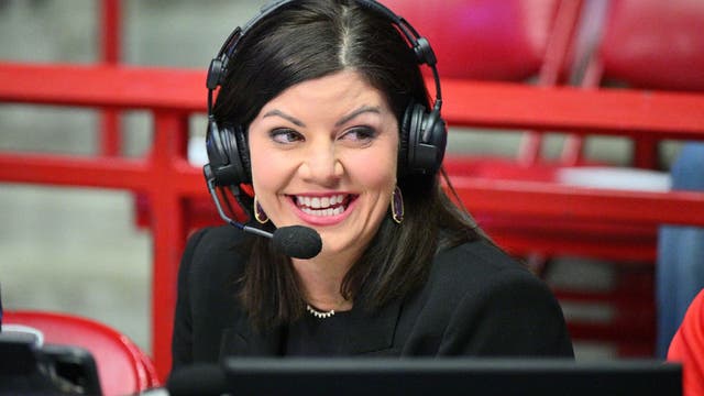 Jenny Cavnar becomes Oakland A's announcer, breaks MLB glass ceiling