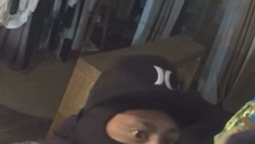 Caught on camera: Oakland clothing shop burglarized on Easter Sunday