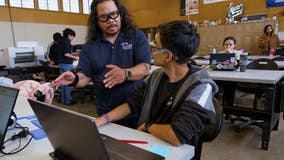 California teacher of the year teaches robotics in Concord