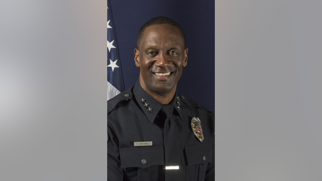Floyd Mitchell named Oakland police chief
