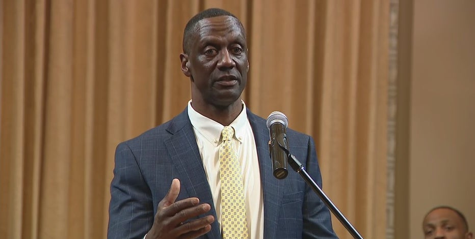 Oakland Police Chief Floyd Mitchell resigns after 18 months