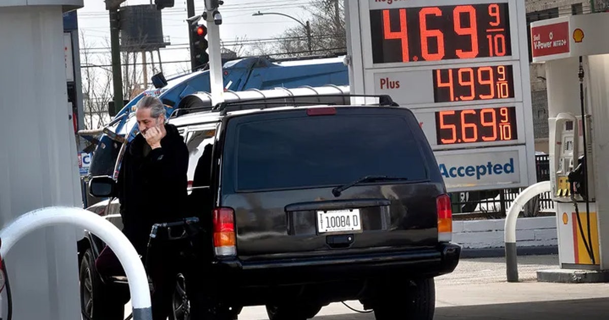 Gas prices in California are slightly cheaper: report | KTVU FOX 2