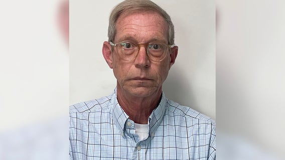 San Carlos man arrested for allegedly exposing genitalia to high school student