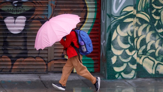 Bay Area sees unseasonably cold April weather with showers, snow in higher elevations