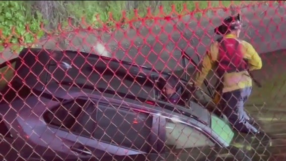 Speeding car plunges into canal near Bay Point