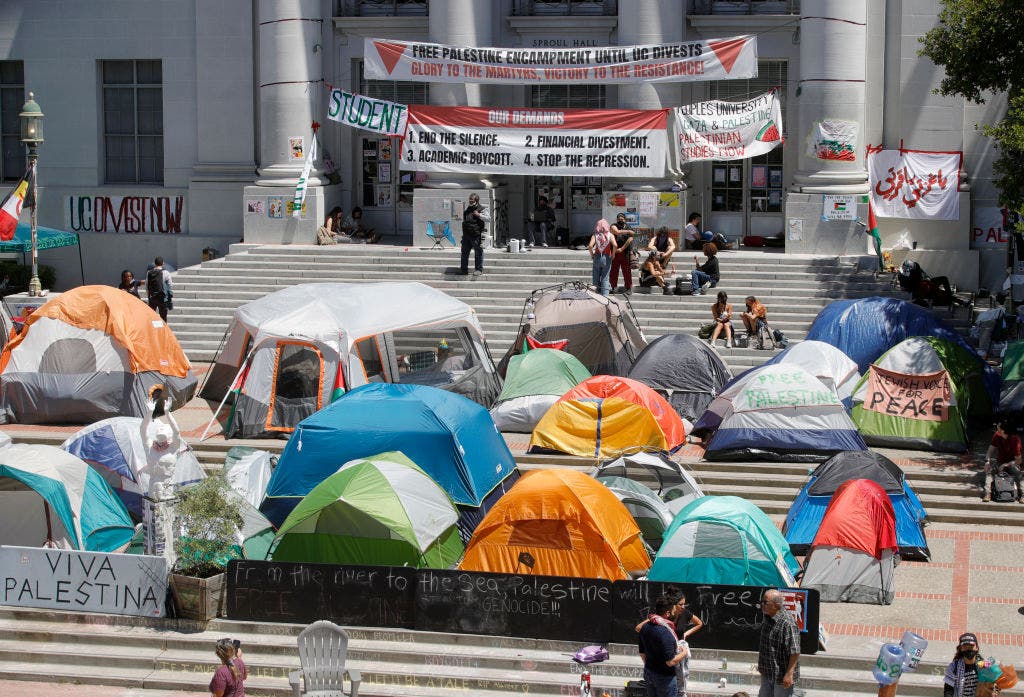 Cal apologizes to Israeli teacher; lecturer suspended for Gaza 'political activism'