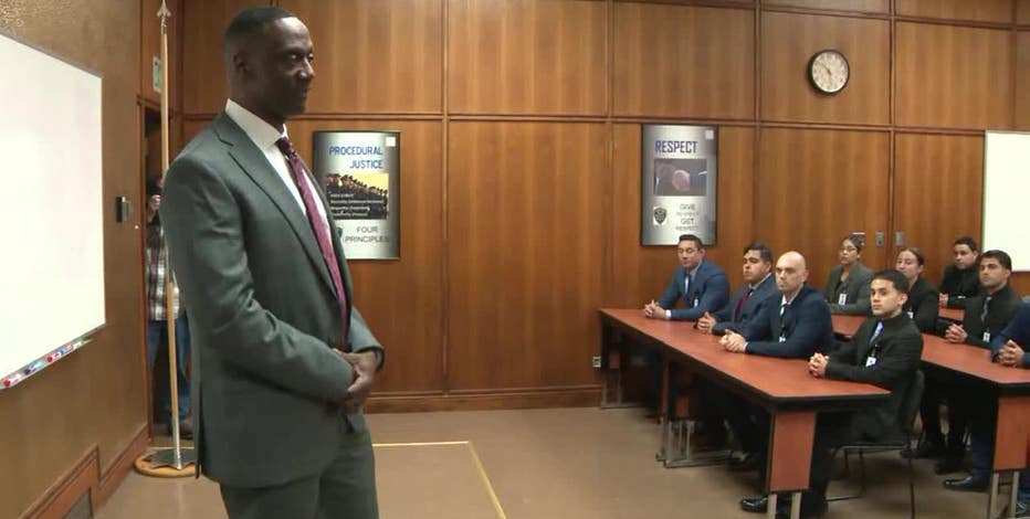 Oakland's new police chief officially on the job