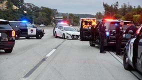 Police chase on East Bay freeway ends in car crash