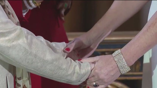 CA lawmakers push to enshrine marriage equality in constitution