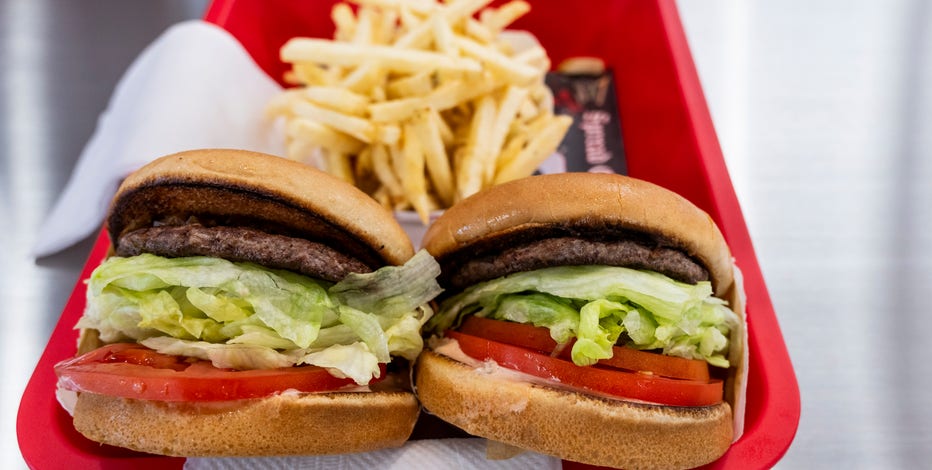 In-N-Out raises California menu prices in response to new minimum wage