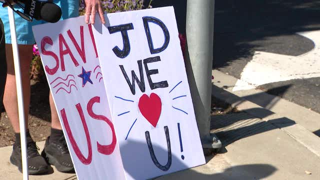 JD Vance woos crypto industry at fundraiser in East Palo Alto