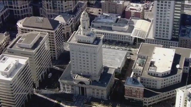 Oakland City Council approves mayor's budget to close $177M deficit