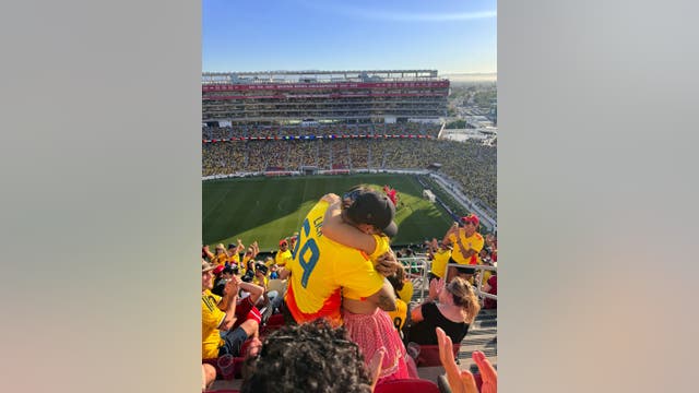Love is in the air at Levi's Stadium: Colombian couple gets engaged at Copa
