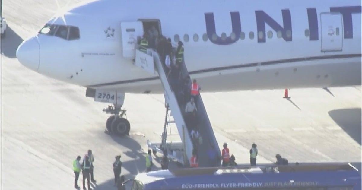 United flight from SFO to Rome diverted to Sacramento, plane lands safely | KTVU FOX 2