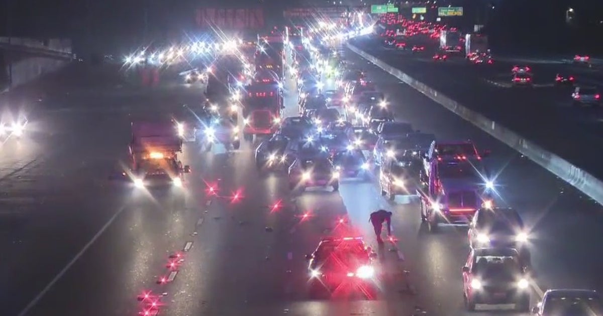 Pedestrian dies on Highway 101 in San Jose | KTVU FOX 2