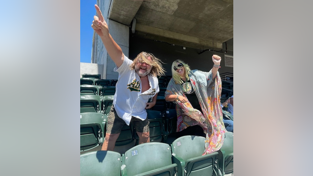 A's fans wax nostalgic about Oakland Coliseum