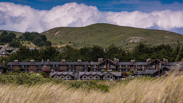 The #1 and #15 best hotels in the world are located in the Bay Area