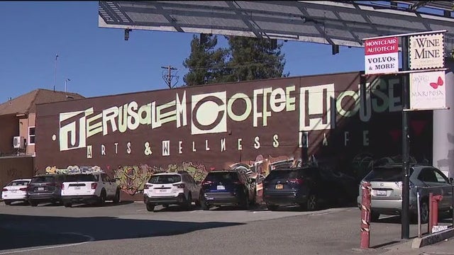 Oakland café ousts man over religious symbol on baseball hat