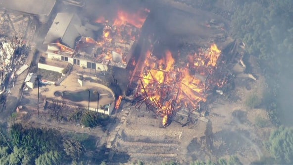 Ventura County fire destroys homes, injures several in 'life-threatening blazes'