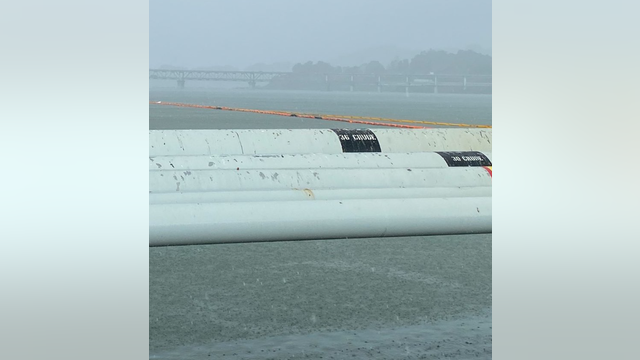 Oil spill reported in Richmond Wharf