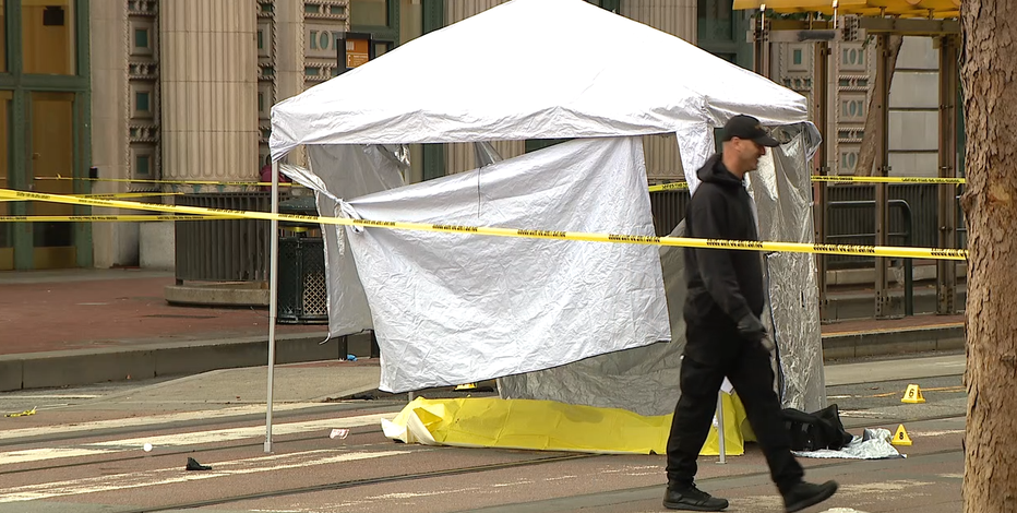 Police look for suspect in deadly stabbing near Embarcadero BART station