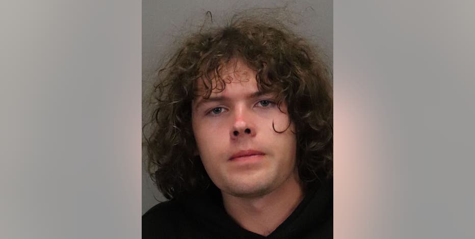 Prowler arrested by Palo Alto police following kitchen confrontation