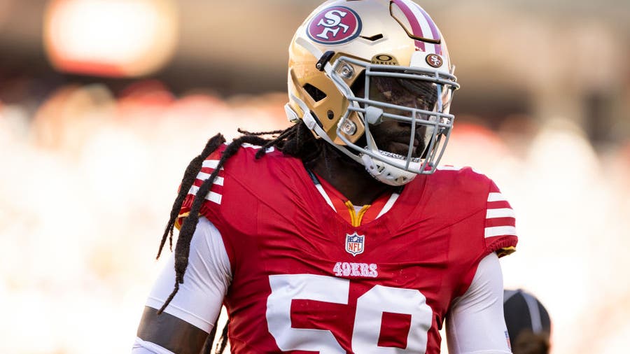 49ers LB De’Vondre Campbell refuses to enter game after losing his starting spot