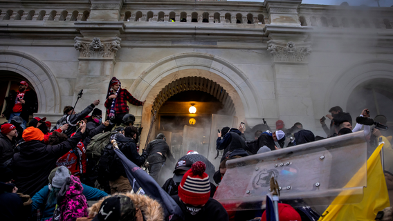 Pardoned Jan. 6 rioter fatally shot by police during traffic stop