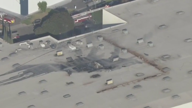 2 killed, 18 injured after plane crashes into Southern California commercial building