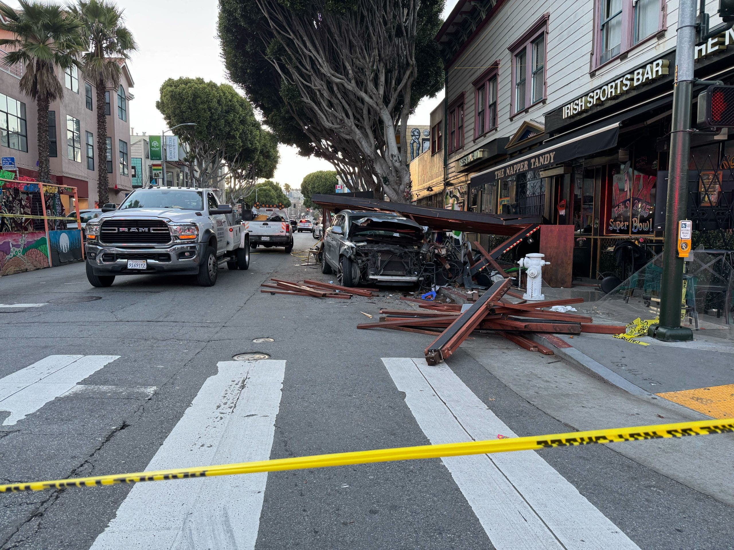 San Francisco police chase ends in parklet crash, suspects arrested ...