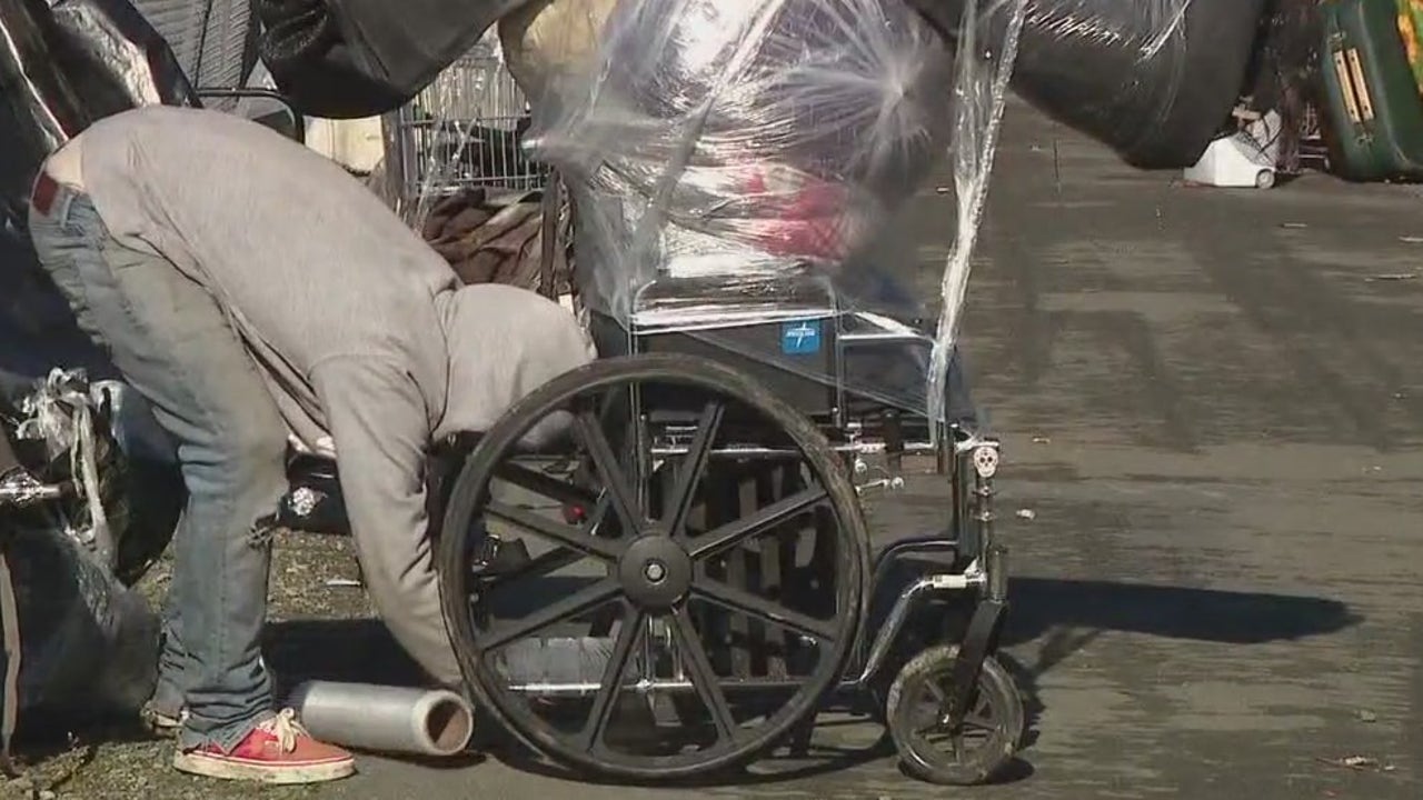 Newsom asks California cities to ban homeless encampments